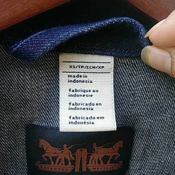 Levis jacket - Picture 7 of 8